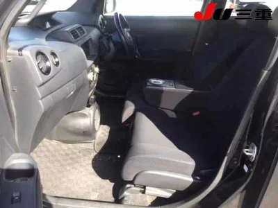 Toyota BB  с аукциона в Японии