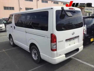 Toyota HiAce Van