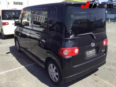 Daihatsu TANTO  с аукциона в Японии