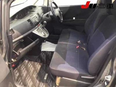 Daihatsu MOVE  с аукциона в Японии