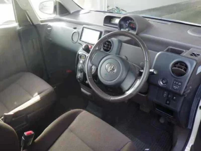 Toyota PORTE  с аукциона в Японии