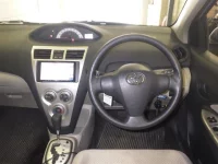 Toyota BELTA лот № 5030 оценка 3.5  с аукциона в Японии 2