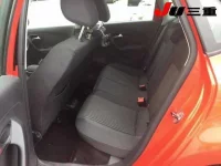 Volkswagen Polo лот № 8062 оценка 3.5  с аукциона в Японии 9