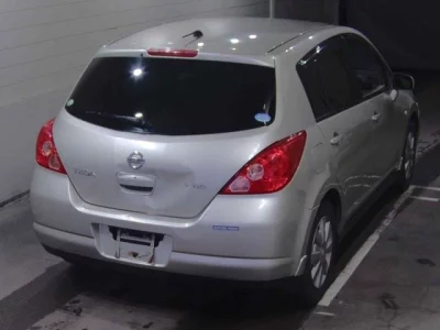 Nissan TIIDA  с аукциона в Японии