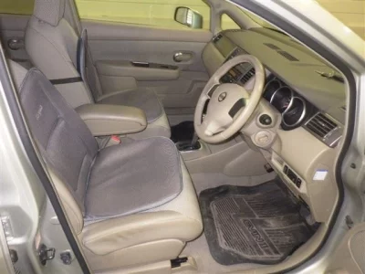 Nissan TIIDA  с аукциона в Японии