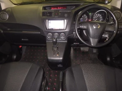 Nissan LAFESTA  с аукциона в Японии