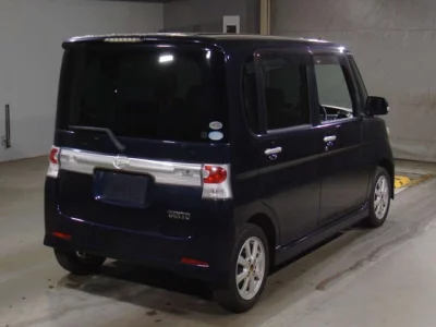 Daihatsu TANTO  с аукциона в Японии