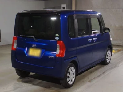 Daihatsu TANTO  с аукциона в Японии