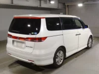 Honda ELYSION лот № 7185 оценка 3.5  с аукциона в Японии 1