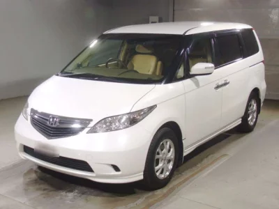 Honda ELYSION  с аукциона в Японии