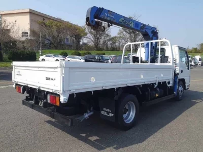 Isuzu ELF