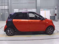Smart FORFOUR лот № 70049 оценка 3.5  с аукциона в Японии 2