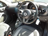 Smart FORFOUR лот № 70049 оценка 3.5  с аукциона в Японии 6
