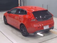 Volvo V40 лот № 30356 оценка 4.5  с аукциона в Японии 5
