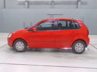 Volkswagen Polo лот № 30386 оценка 4  с аукциона в Японии 3