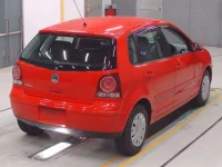 Volkswagen Polo лот № 30386 оценка 4  с аукциона в Японии 1