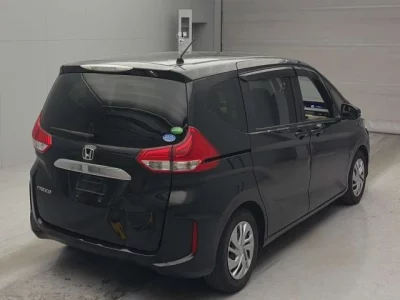 Honda FREED  с аукциона в Японии