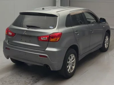Mitsubishi RVR