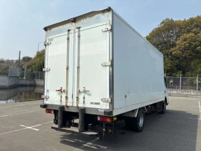 Mitsubishi Fuso Canter
