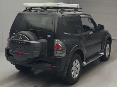 Mitsubishi PAJERO  с аукциона в Японии