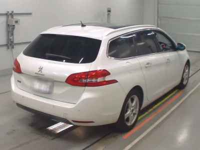 Peugeot 308  с аукциона в Японии