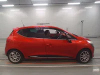 Renault LUTECIA лот № 38104 оценка 4  с аукциона в Японии 2