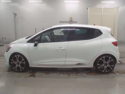 Renault LUTECIA  с аукциона в Японии