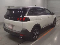 Peugeot 5008 лот № 38148 оценка 3.5  с аукциона в Японии 1