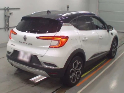 Renault Captur  с аукциона в Японии