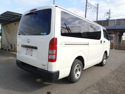Toyota HiAce Van