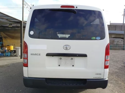 Toyota HiAce Van