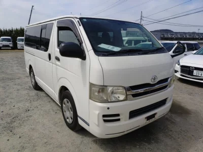 Toyota HiAce Van