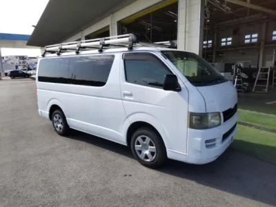 Toyota HiAce Van