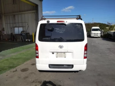 Toyota HiAce Van