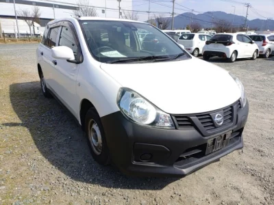 Nissan AD