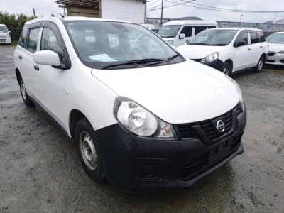 Nissan AD