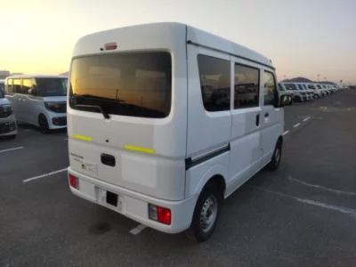 Mitsubishi Minicab Van