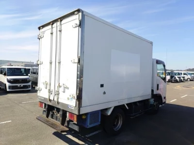 Isuzu ELF