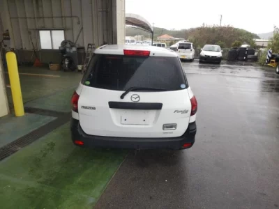 Mazda Familia S-Wagon