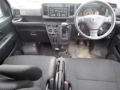 Toyota Pixis Van