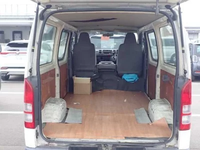 Toyota HiAce Van