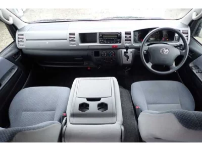 Toyota HIACE  с аукциона в Японии