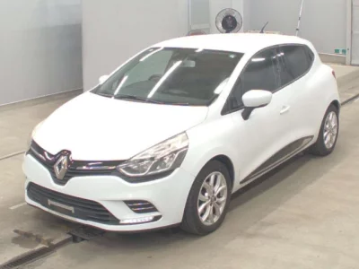 Renault LUTECIA  с аукциона в Японии