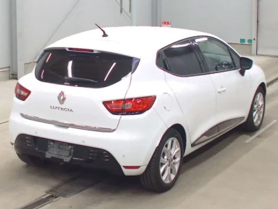 Renault LUTECIA  с аукциона в Японии