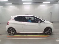 Peugeot 208 лот № 50306 оценка 3.5  с аукциона в Японии 2
