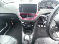 Peugeot 208 лот № 50306 оценка 3.5  с аукциона в Японии 8