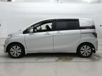 Honda FREED лот № 30463 оценка 3.5  с аукциона в Японии 3