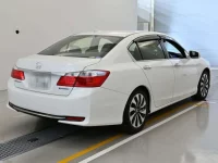 Honda ACCORD лот № 30013 оценка 4  с аукциона в Японии 1