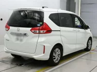 Honda FREED лот № 30042 оценка 4.5  с аукциона в Японии 1