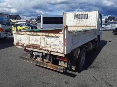 Mitsubishi Fuso Canter